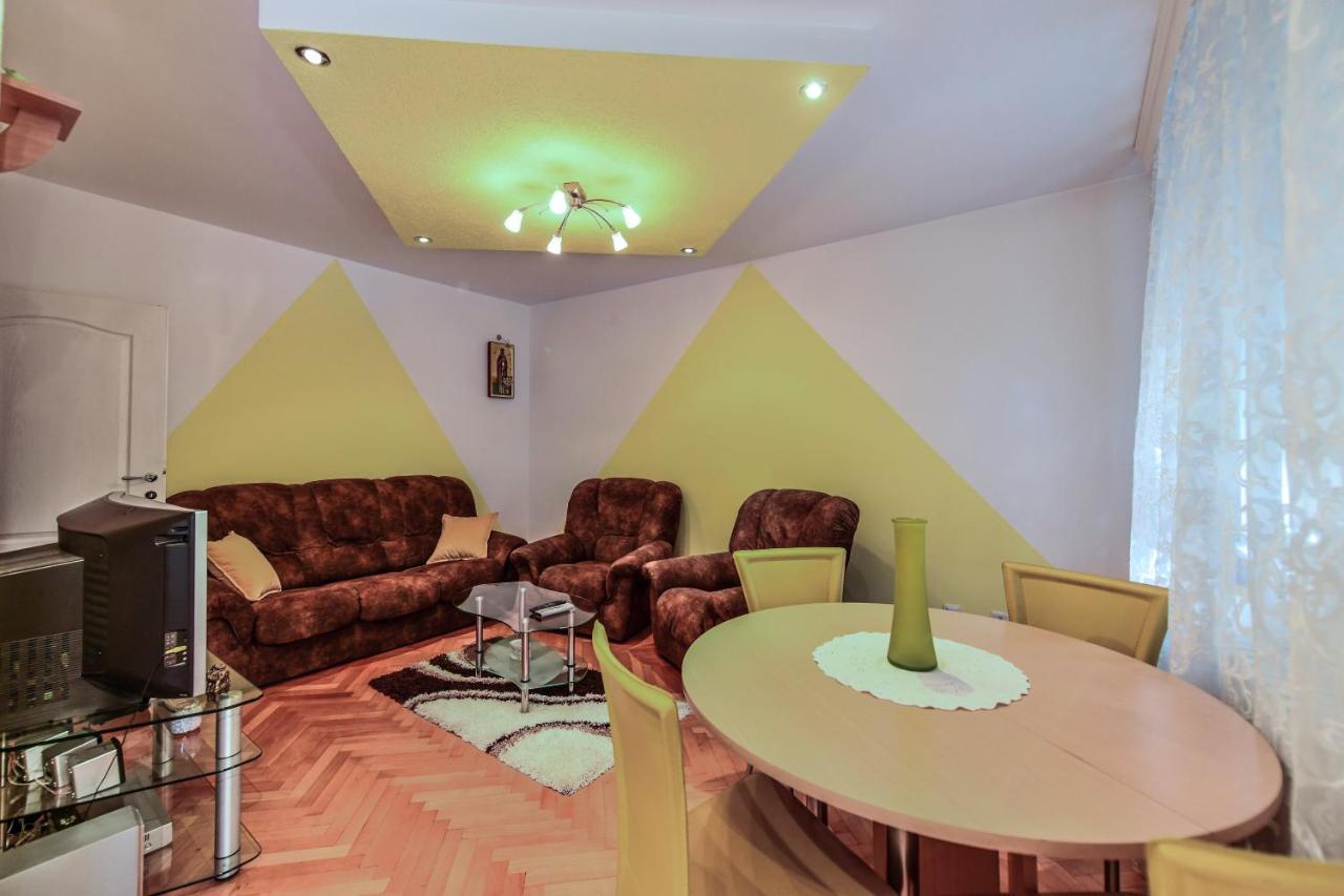 Lux Apartman Cvetkovic Kraljevo Dış mekan fotoğraf